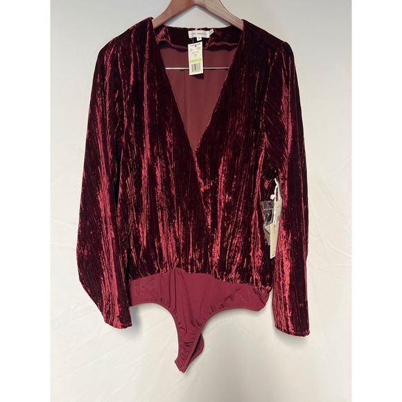 Good American Red Wrap Bodysuit with Notched Collar nwt - Picture 1 of 3